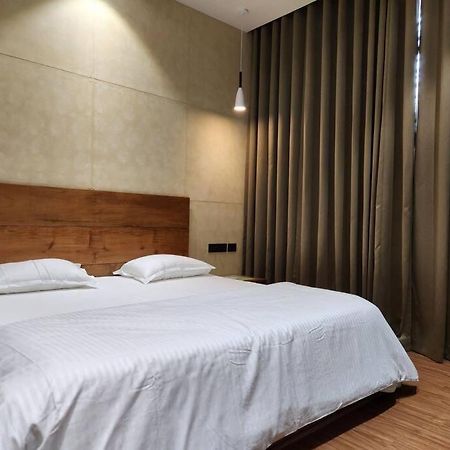 Gulzar 2Bhk Service Apartment, Kannur Exteriör bild